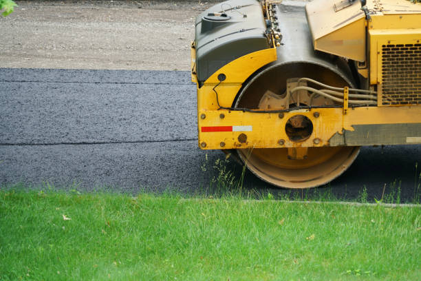 Why Choose Us For All Your Driveway Paving Needs in Oakwood Hills, IL?